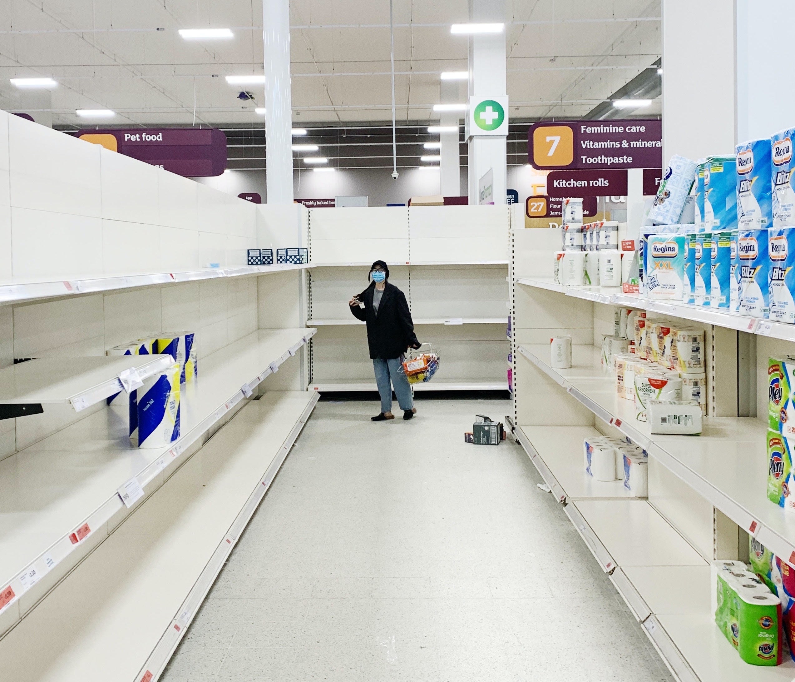 How does consumer spend change in times of fear - an empty supermarket as a result of panic buying